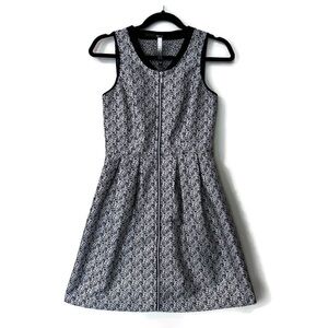 SALE! Kensie Sleeveless Black and White Zip Front Pleated A-Line Dress, Size XS